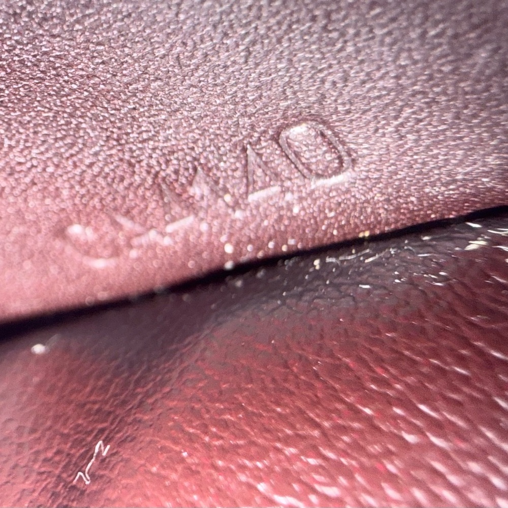 Louis Vuitton Vernis Amarante Patent Leather Tote with Matching Wallet - Picture 16 of 16